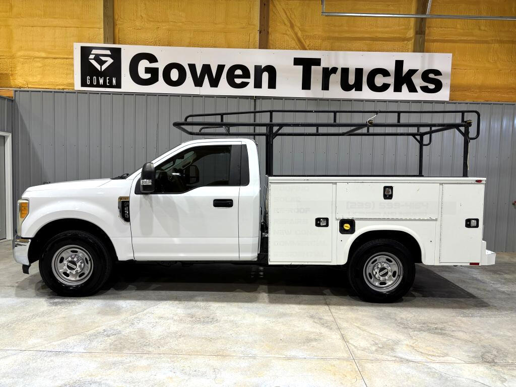2017 Ford F-250 photo 2