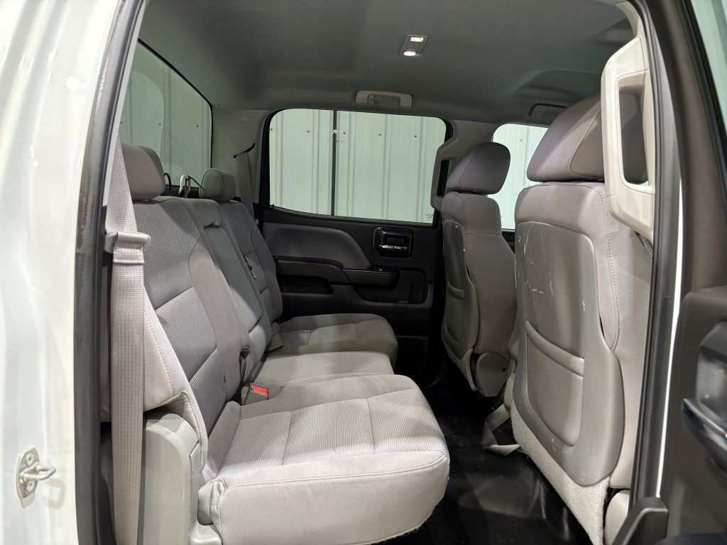 Chevrolet Silverado 2500 W/T Crew Cab 4WD SWB 2015