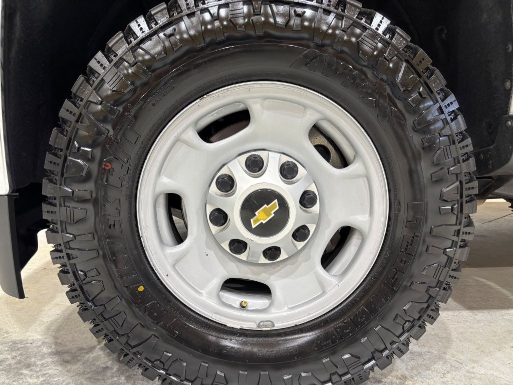 Chevrolet Silverado 2500 W/T Crew Cab 4WD SWB 2015