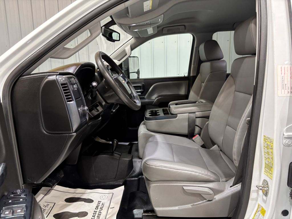 Chevrolet Silverado 2500 W/T Crew Cab 4WD LWB 2018