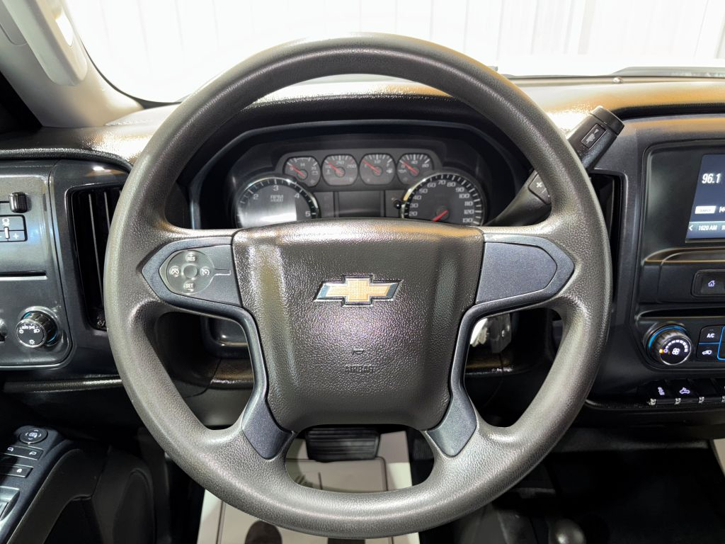 Chevrolet Silverado 2500 W/T Crew Cab 4WD LWB 2018