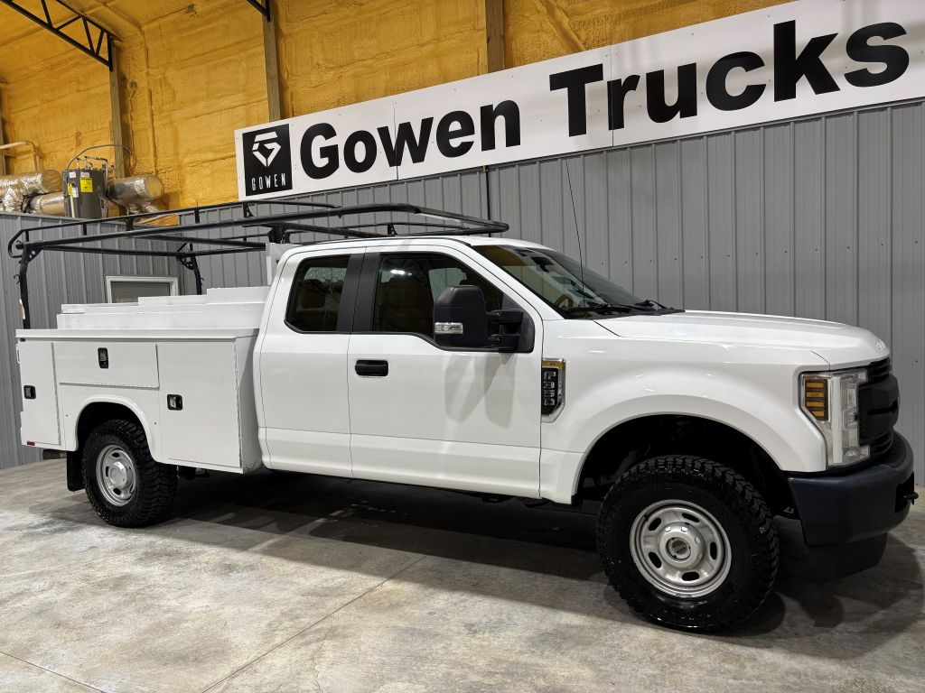 2018 Ford F-350 photo 3