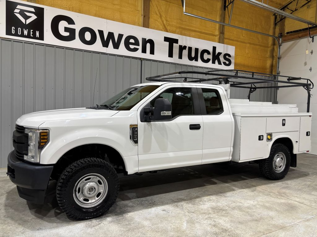 2018 Ford F-350 photo 4
