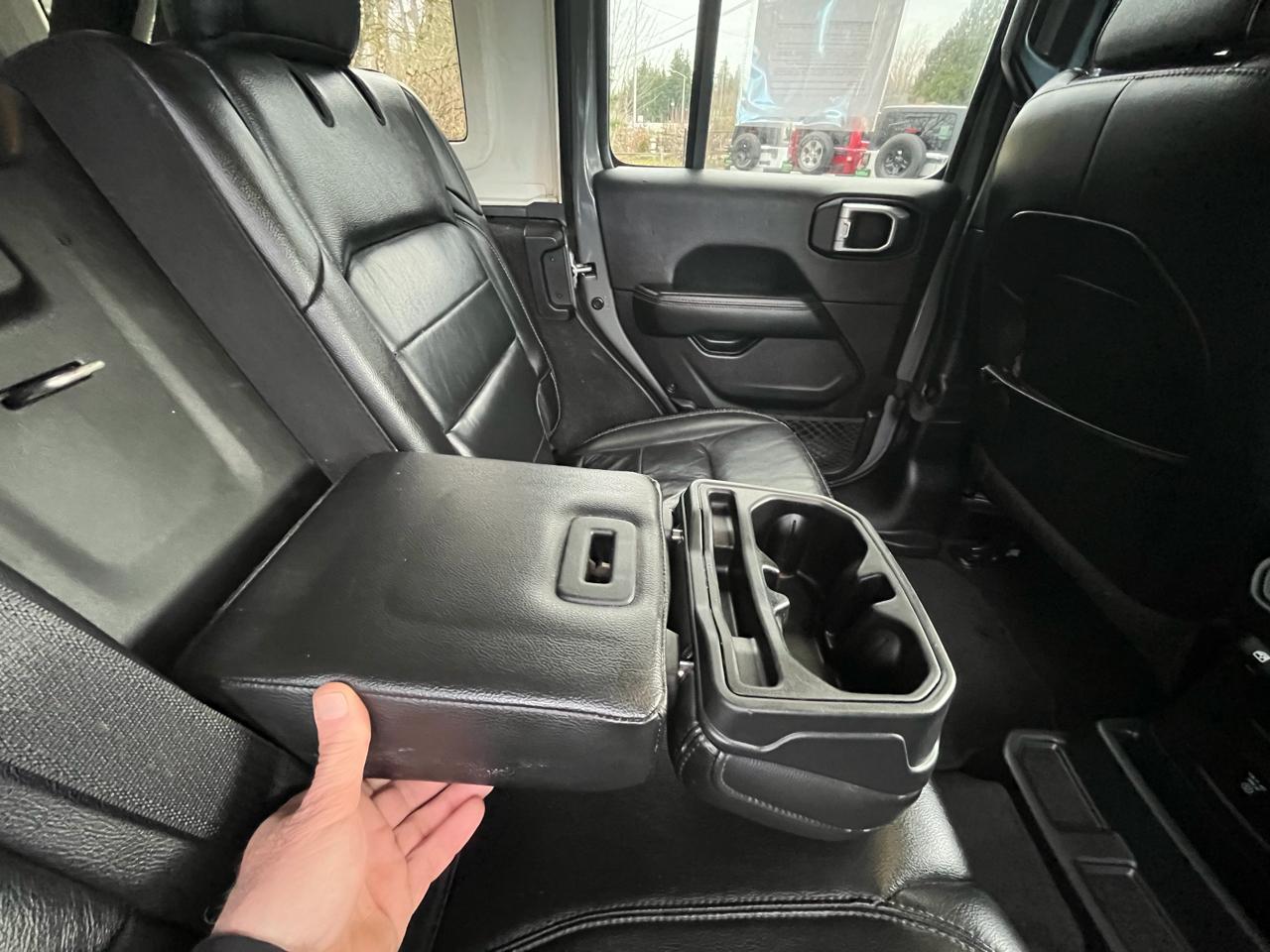 Jeep Wrangler Unlimited Sahara 2021