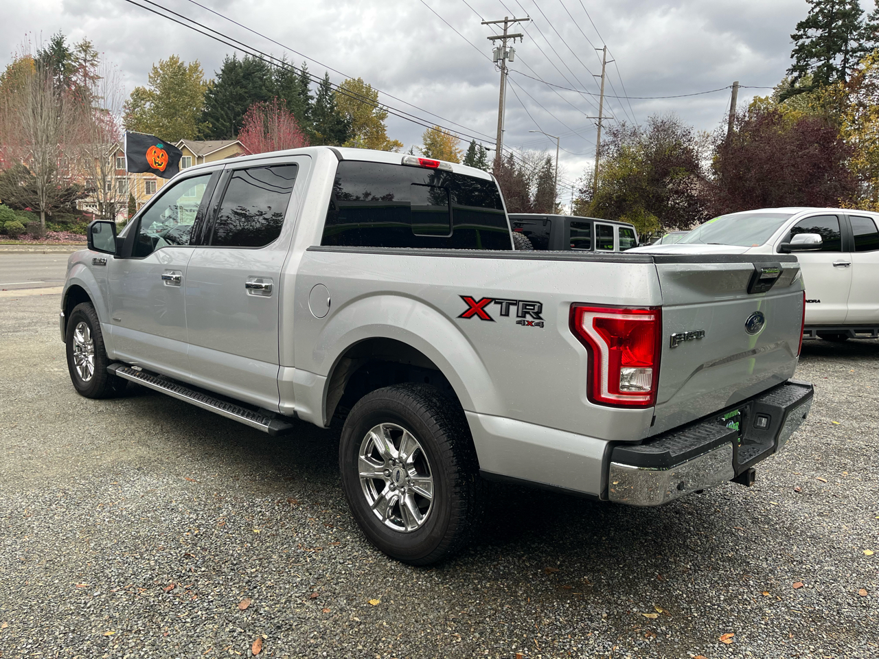 Ford F-150 4WD SuperCrew 139" XLT 2015 Ford F-150 4WD SuperCrew 139" XLT 2015