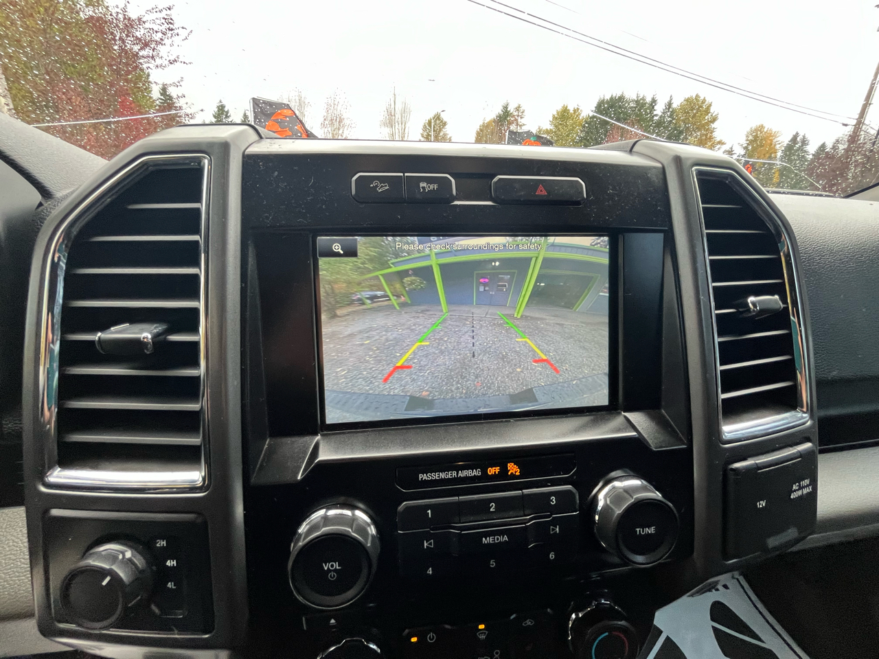 Ford F-150 4WD SuperCrew 139" XLT 2015 Ford F-150 4WD SuperCrew 139" XLT 2015