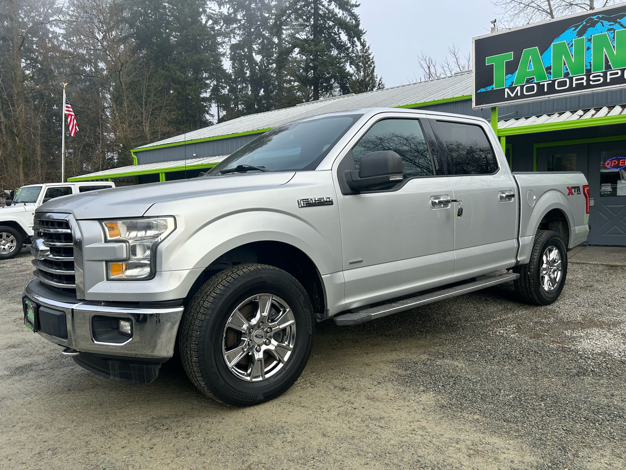 2015 Ford F-150 4WD SuperCrew 139" XLT