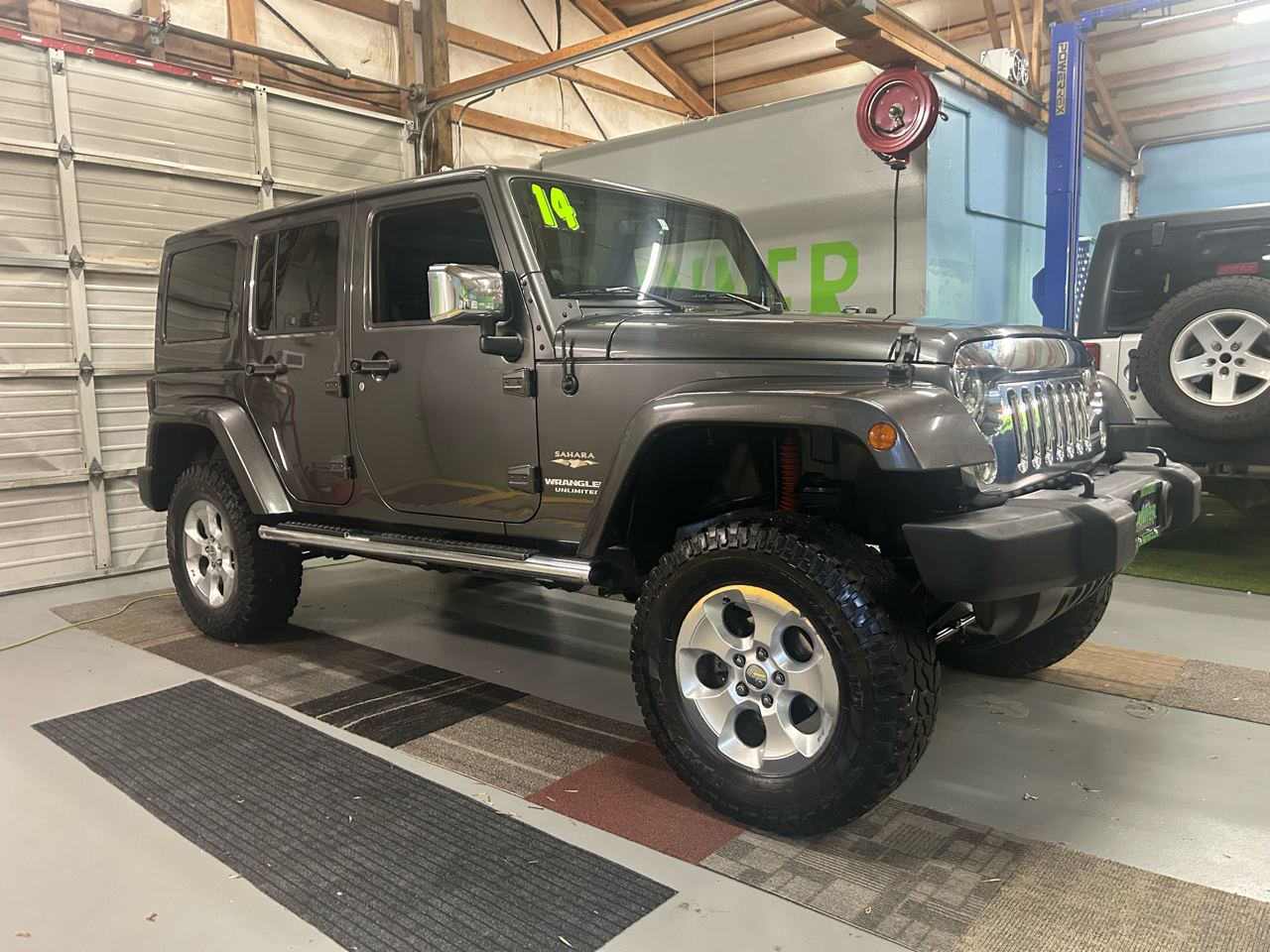 2014 Jeep Wrangler Unlimited Sahara 4WD