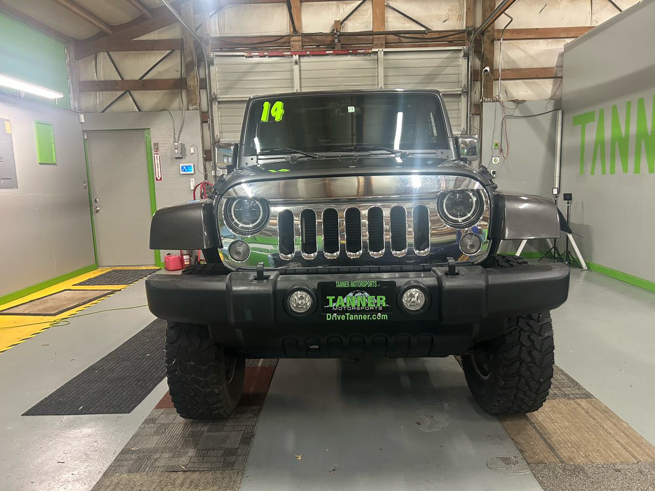 Jeep Wrangler Unlimited Sahara 4WD 2014