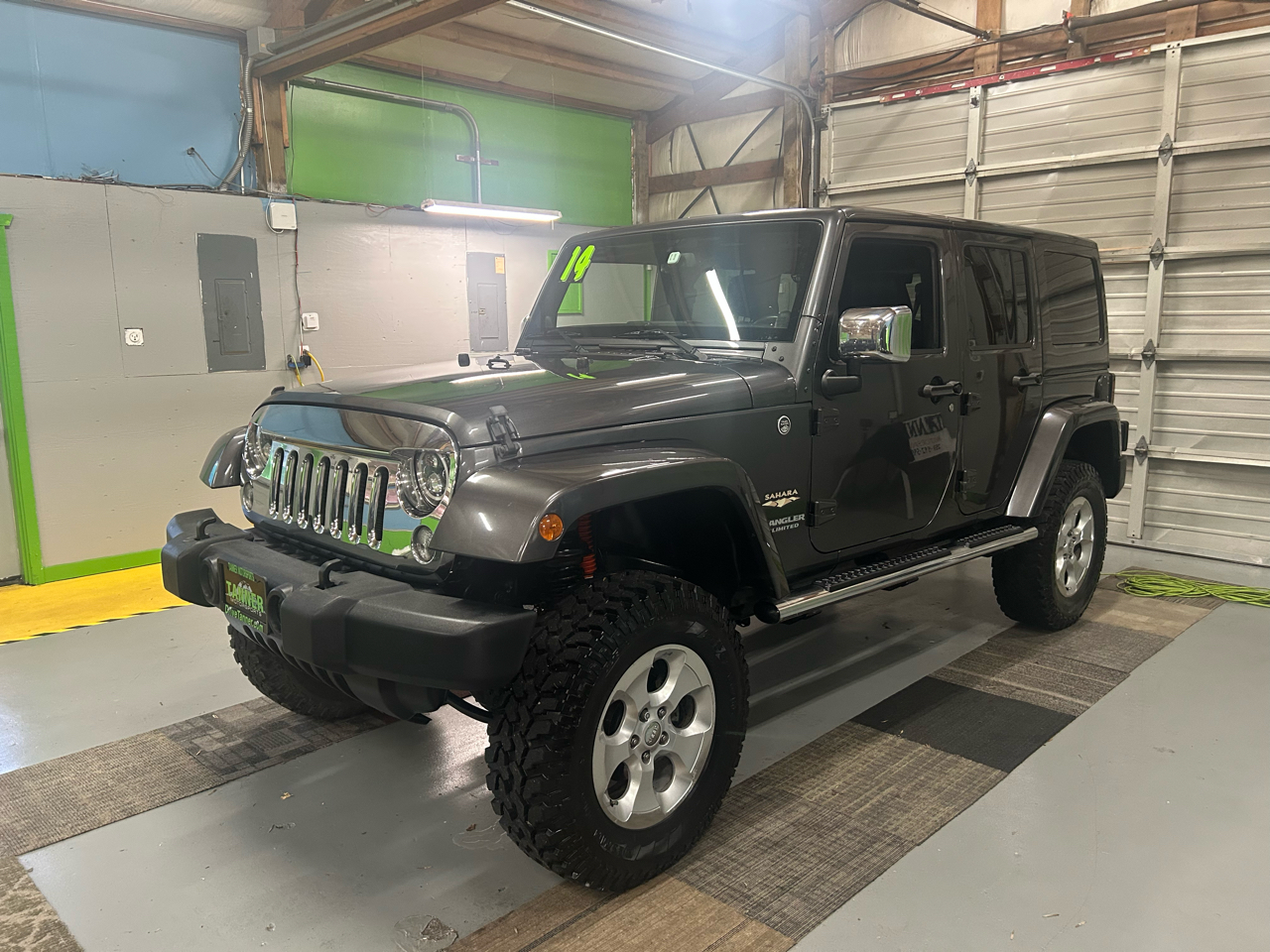 Jeep Wrangler Unlimited Sahara 4WD 2014