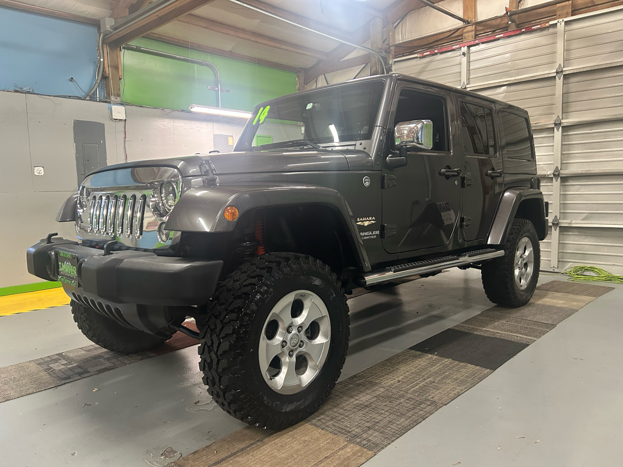 Jeep Wrangler Unlimited Sahara 4WD 2014