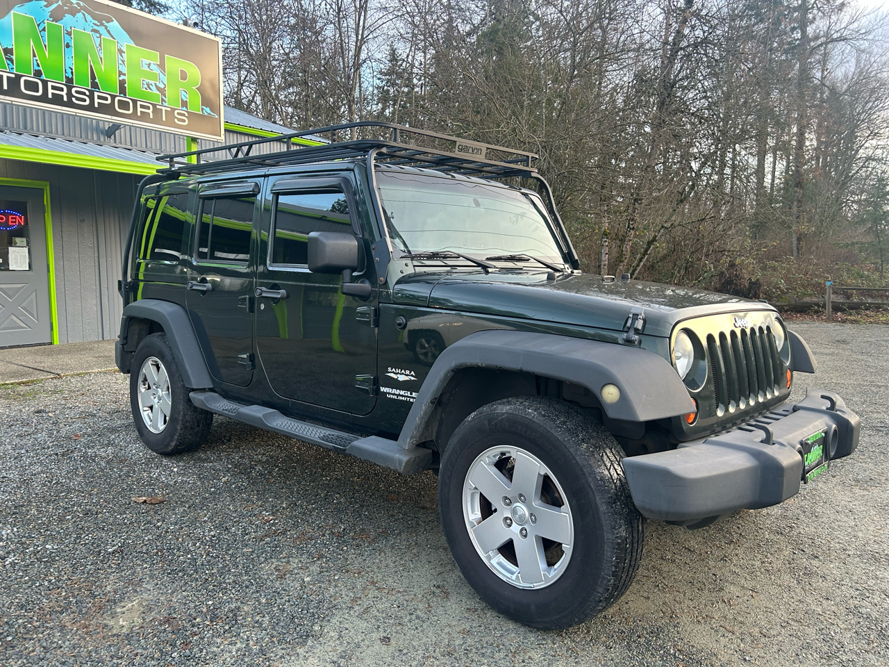 Jeep Wrangler Unlimited Sahara 4WD 2011