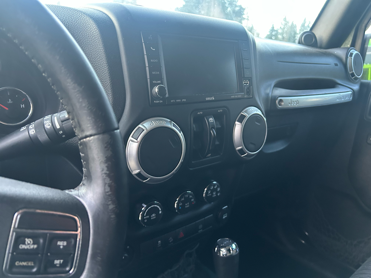 Jeep Wrangler Unlimited Sahara 4WD 2011