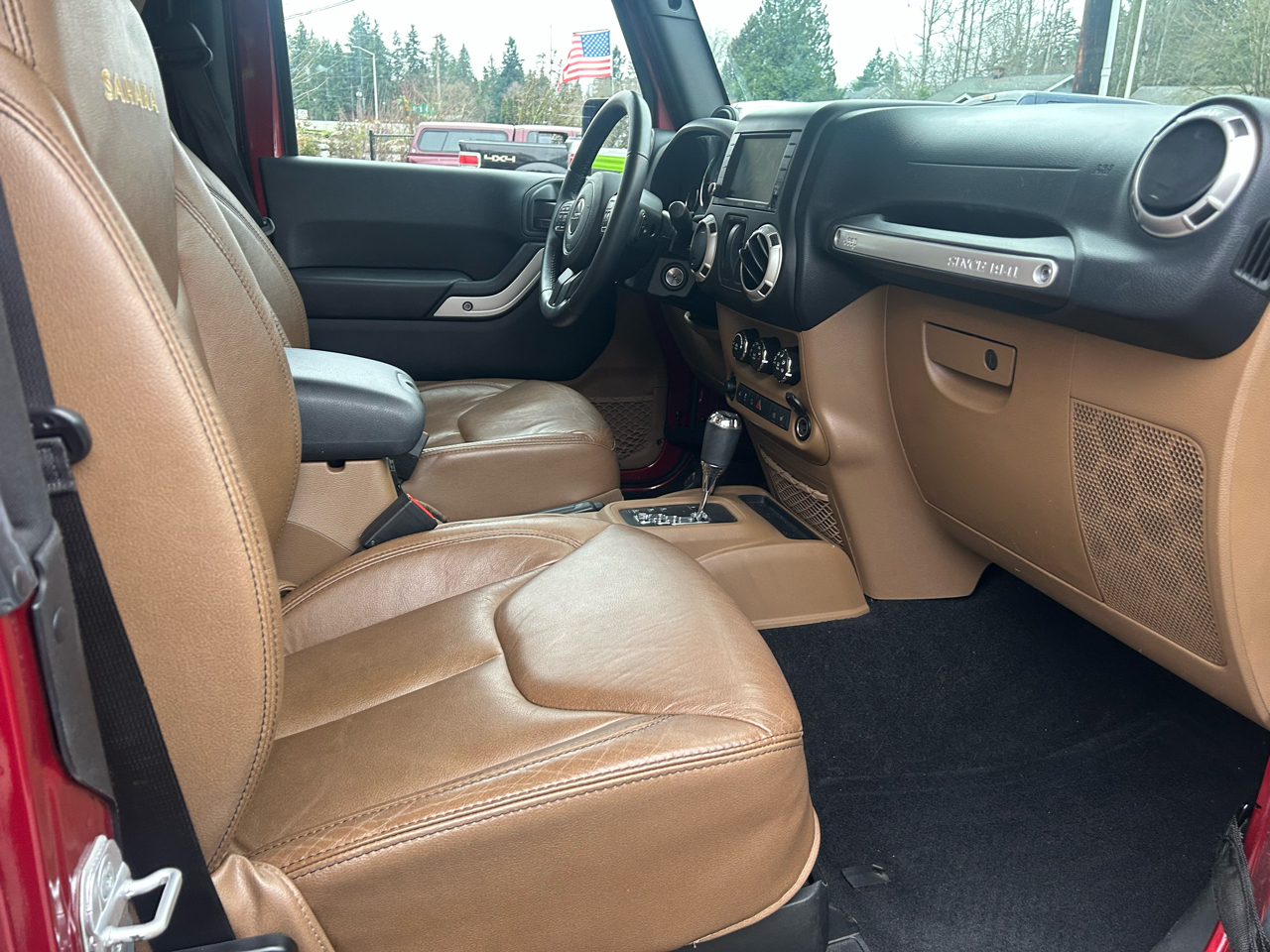 Jeep Wrangler 2dr Sahara 2013