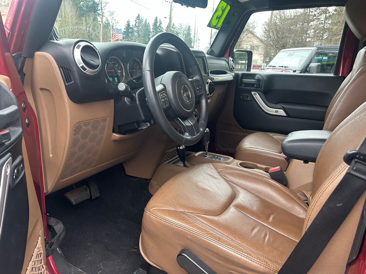 Jeep Wrangler 2dr Sahara 2013