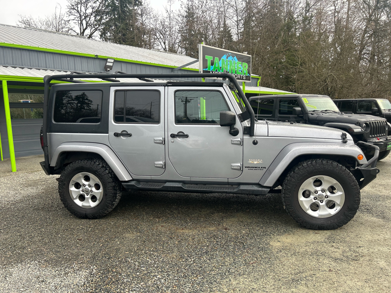 Jeep Wrangler Unlimited Sahara 4WD 2013