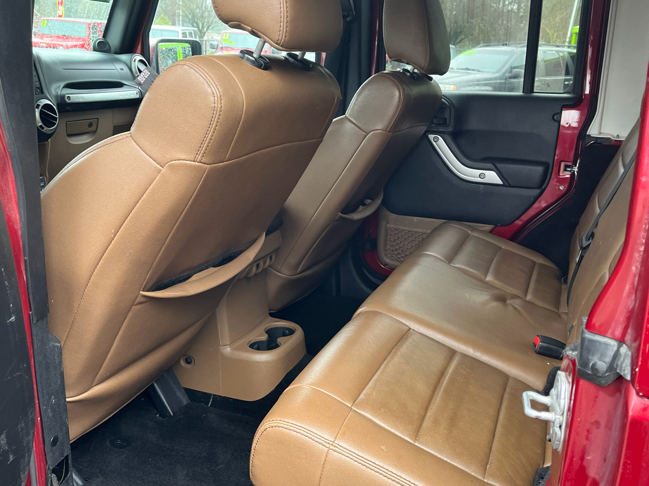 Jeep Wrangler Unlimited Sahara 4WD 2012