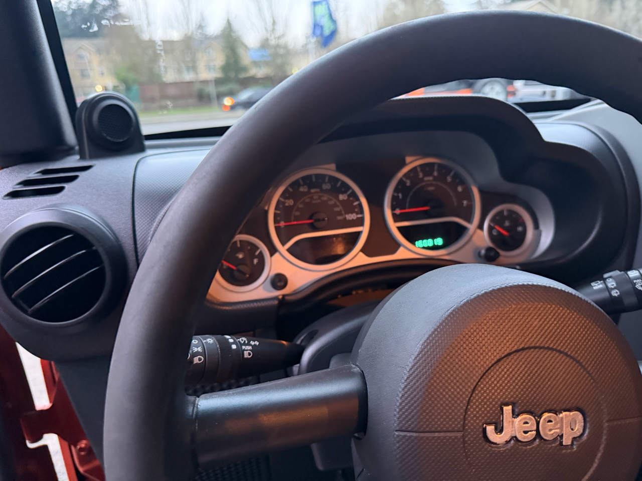 Jeep Wrangler Unlimited Sport 4WD 2010