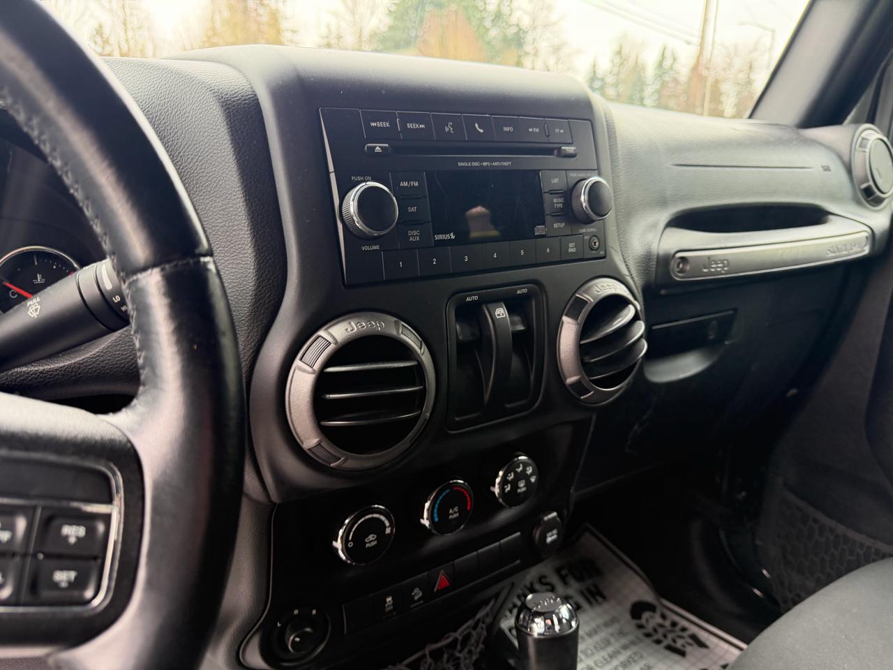 Jeep Wrangler Sport 4WD 2015