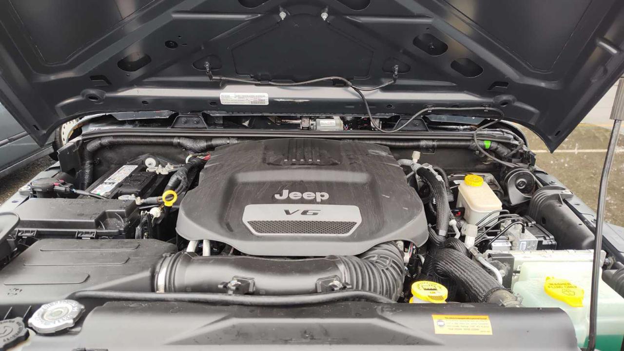 Jeep Wrangler Unlimited Sport 4WD 2017