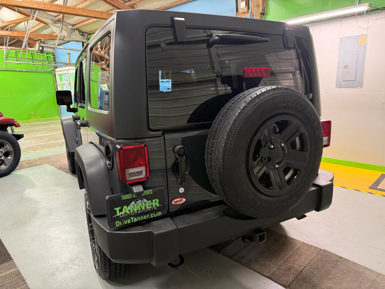 Jeep Wrangler Unlimited Sport 4WD 2017