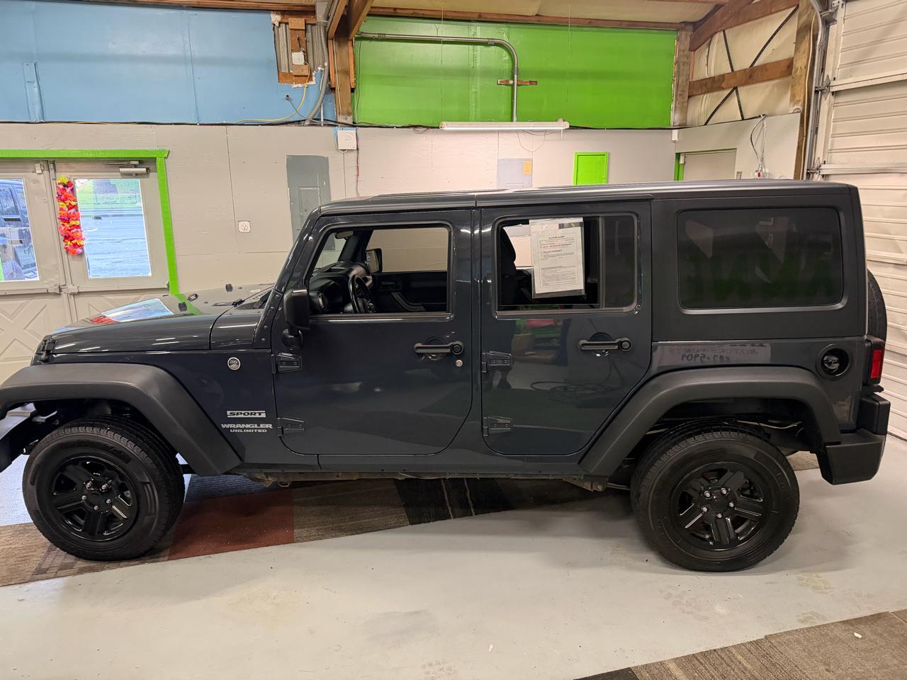 Jeep Wrangler Unlimited Sport 4WD 2017