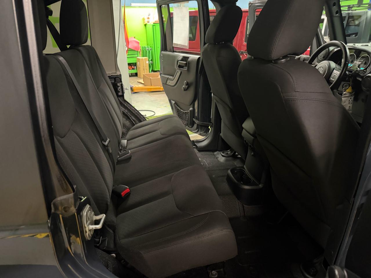 Jeep Wrangler Unlimited Sport 4WD 2017