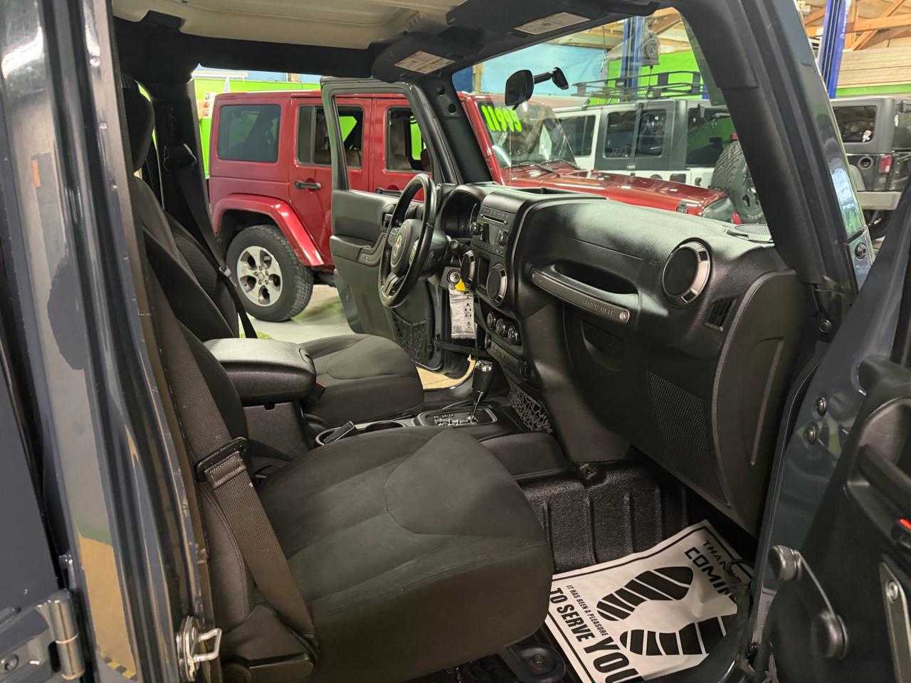 Jeep Wrangler Unlimited Sport 4WD 2017