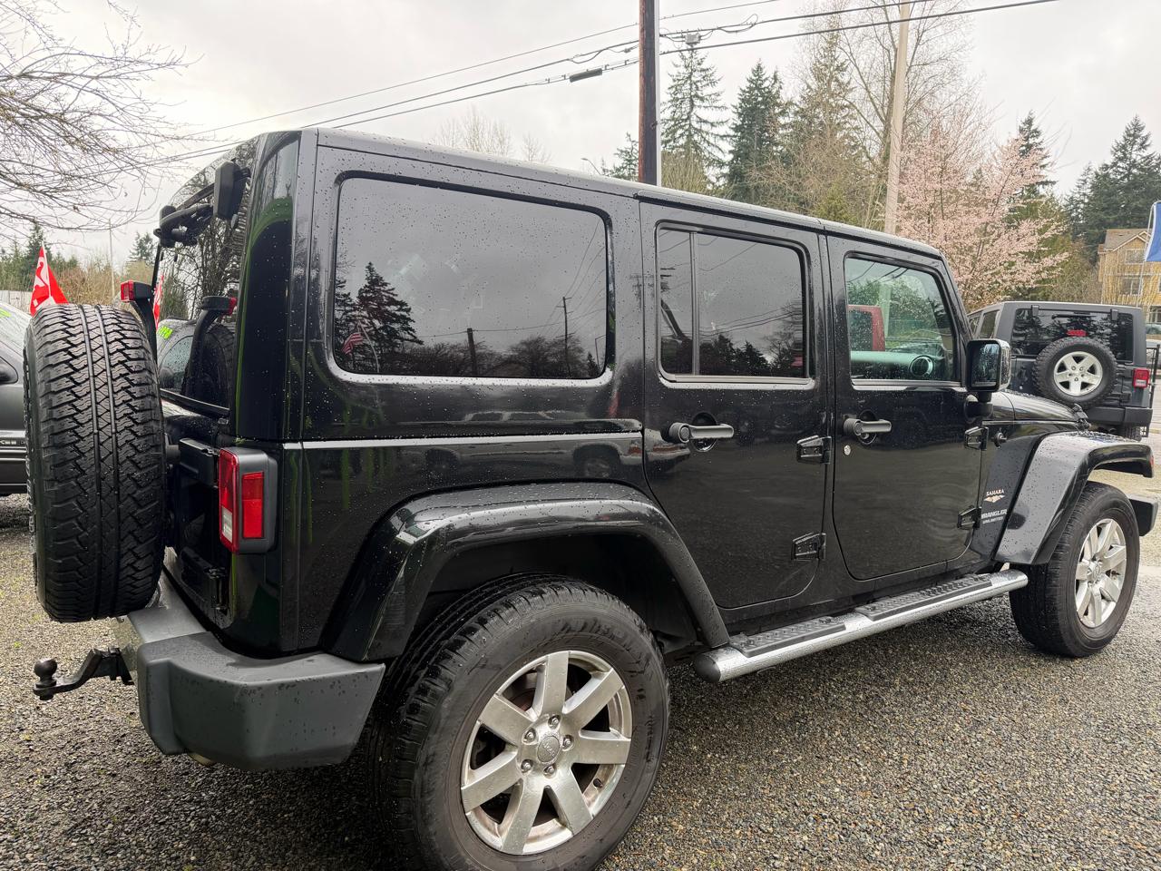 Jeep Wrangler Unlimited Sahara 4WD 2012