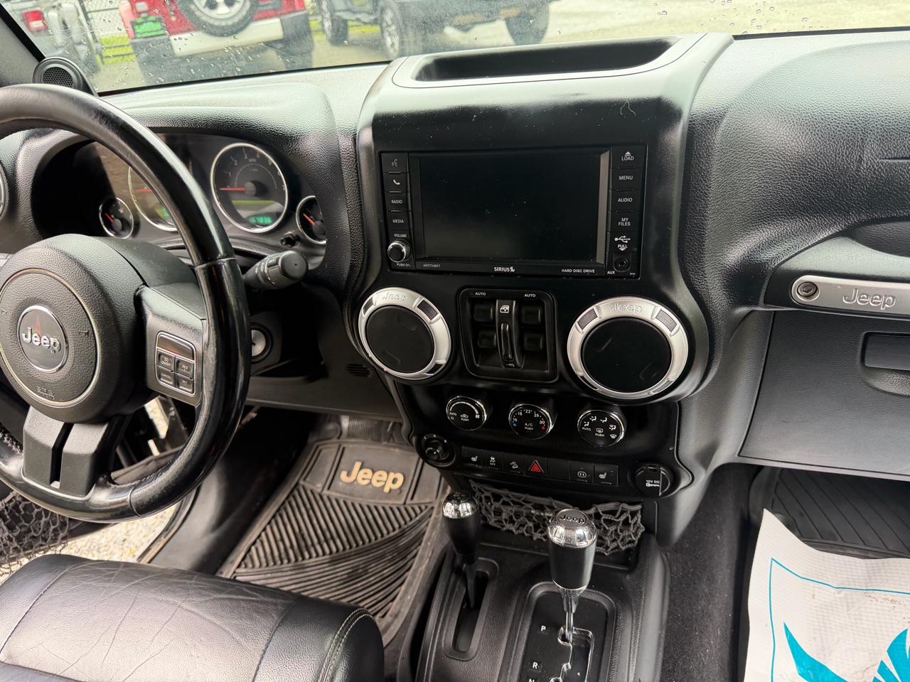 Jeep Wrangler Unlimited Sahara 4WD 2012