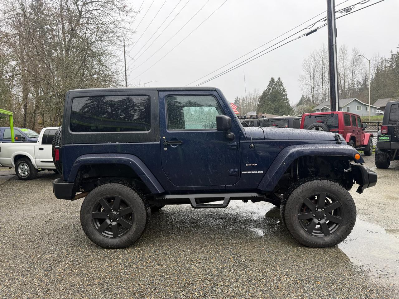 Jeep Wrangler 2dr Sahara 2013