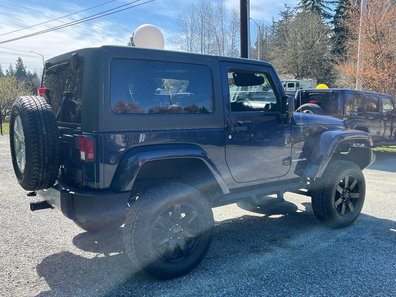 Jeep Wrangler 2dr Sahara 2013