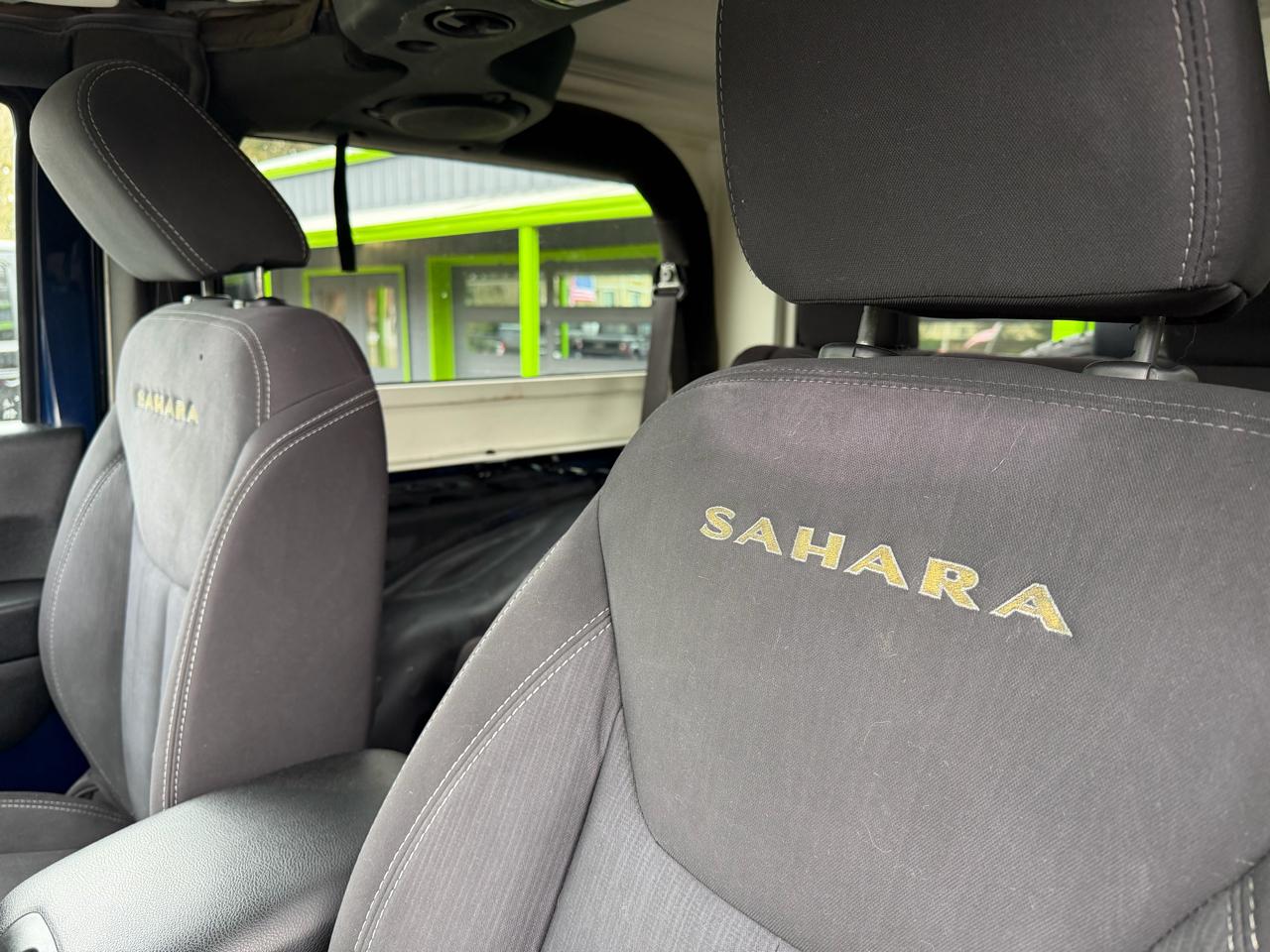 Jeep Wrangler 2dr Sahara 2013