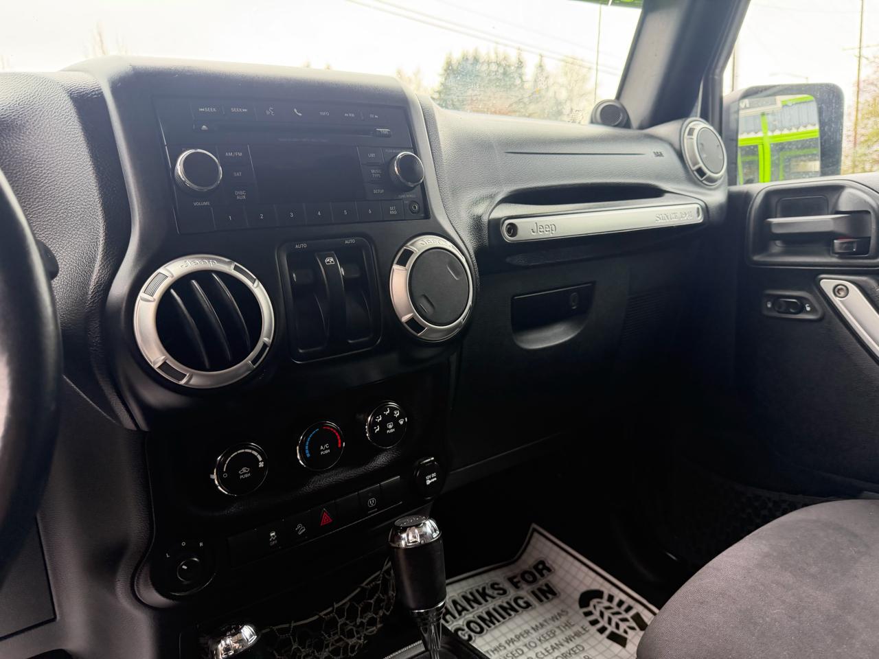 Jeep Wrangler 2dr Sahara 2013