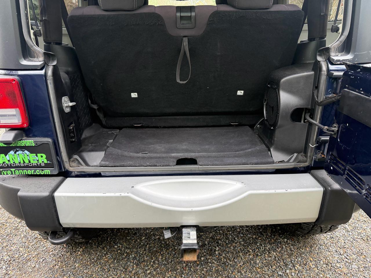 Jeep Wrangler 2dr Sahara 2013