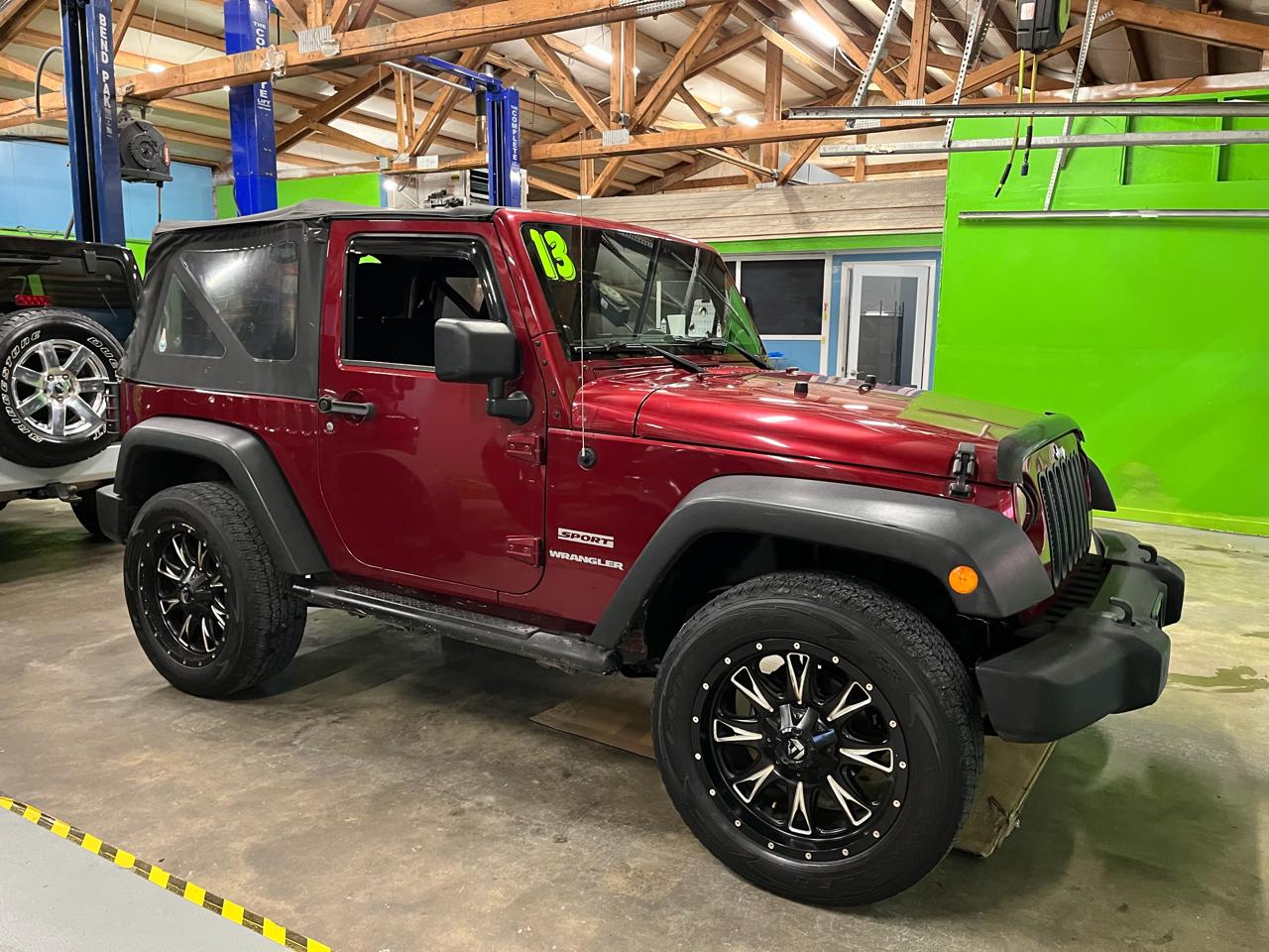 Jeep Wrangler Sport 4WD 2013