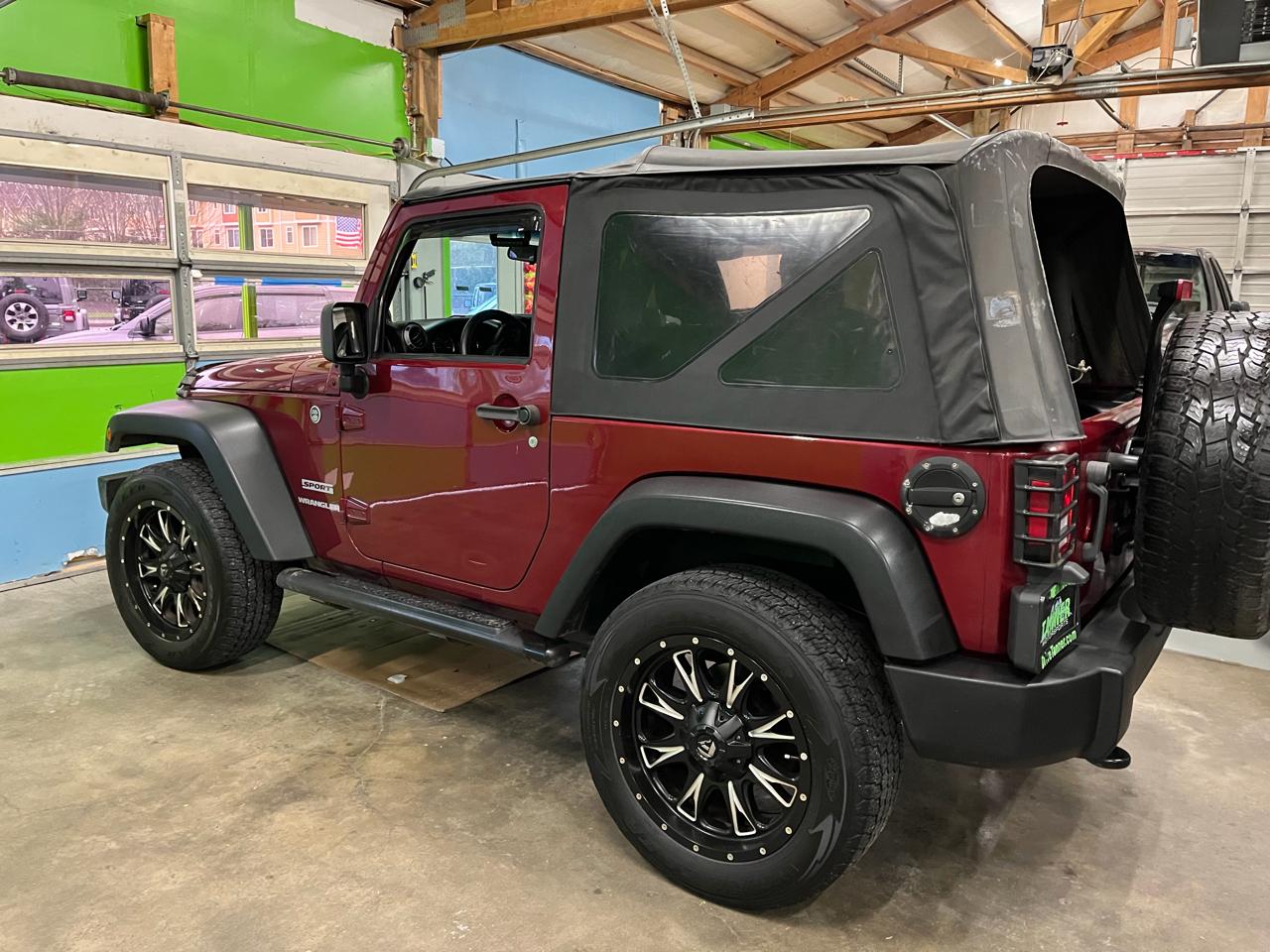 Jeep Wrangler Sport 4WD 2013