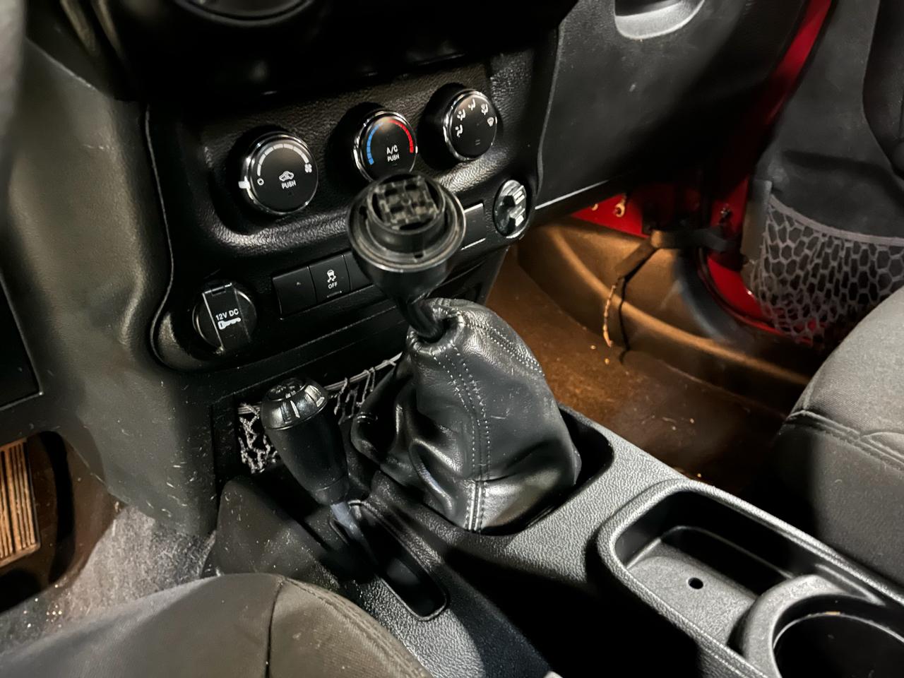 Jeep Wrangler Sport 4WD 2013