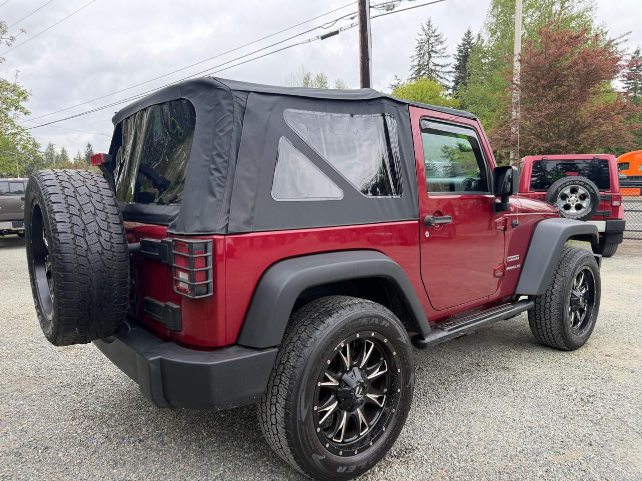 Jeep Wrangler Sport 4WD 2013