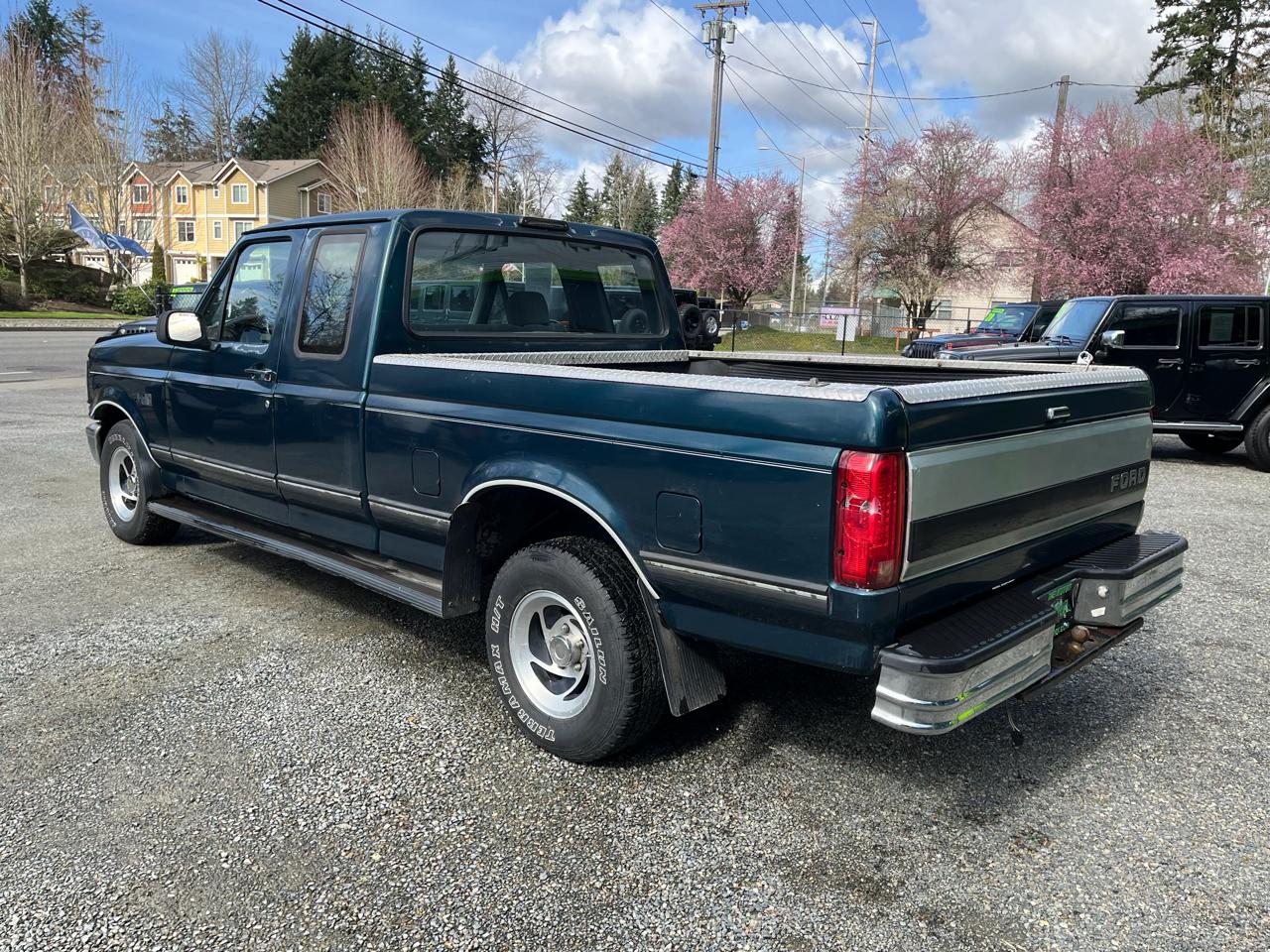 Ford F-150 2WD SuperCab 145" XL 1994