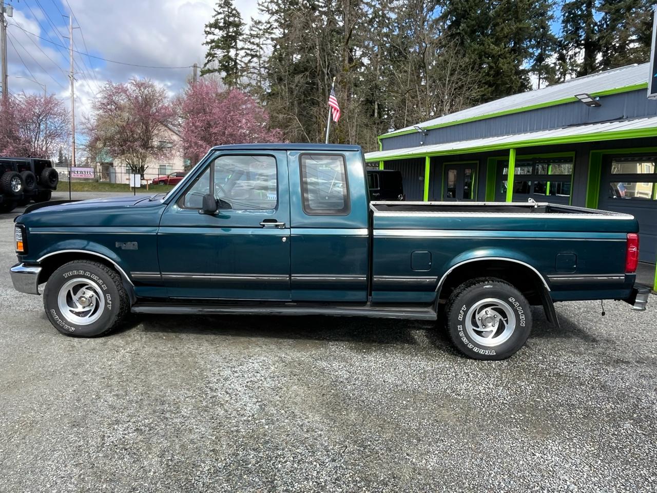 Ford F-150 2WD SuperCab 145" XL 1994