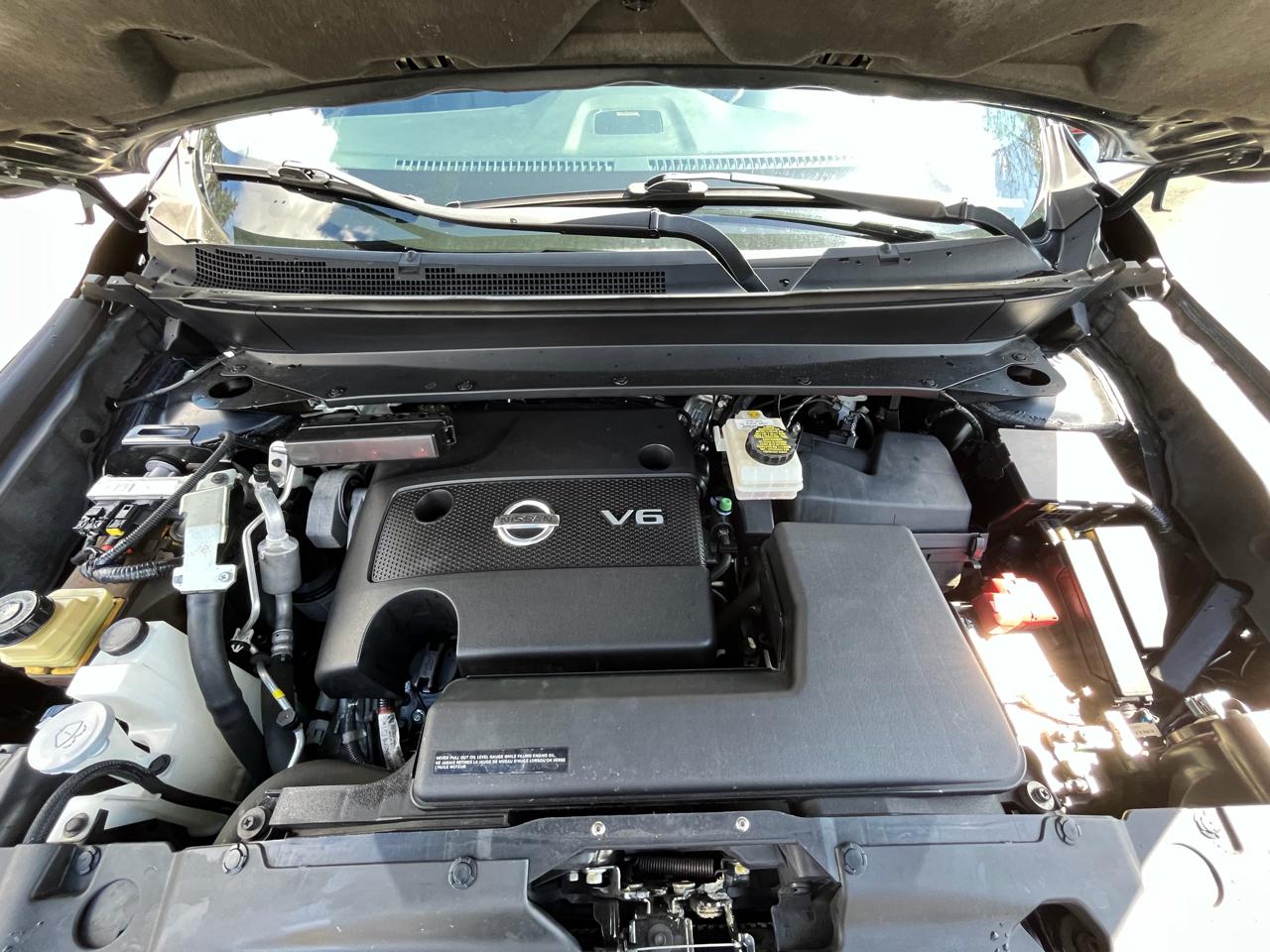 Nissan Pathfinder SV 4WD 2015