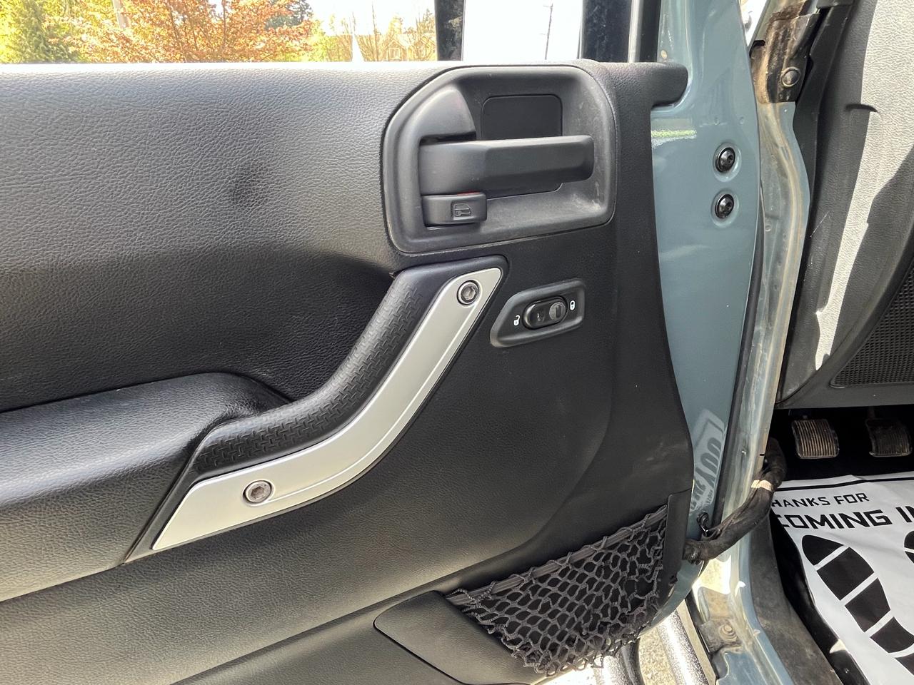 Jeep Wrangler Unlimited Sahara 4WD 2015