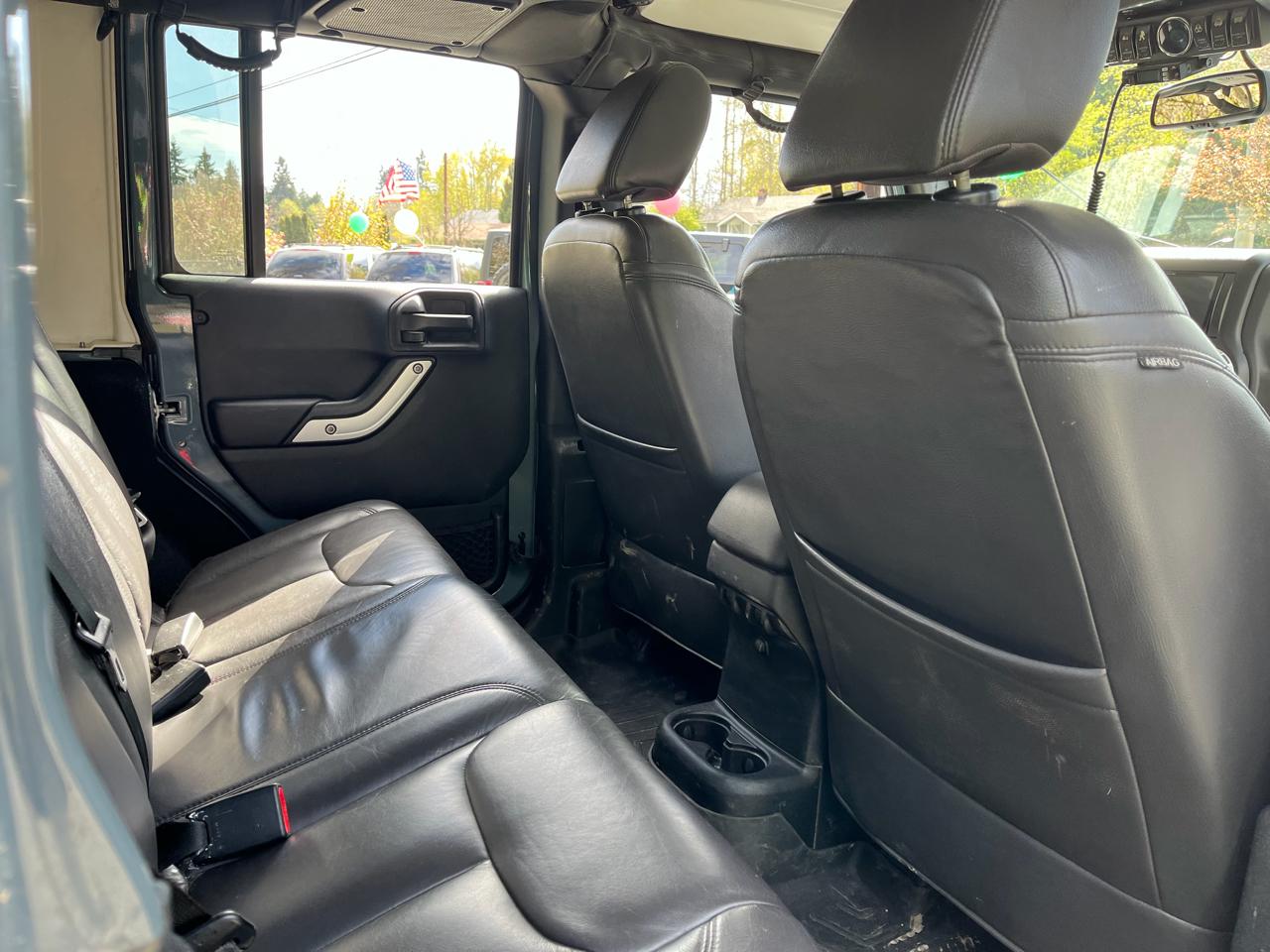 Jeep Wrangler Unlimited Sahara 4WD 2015