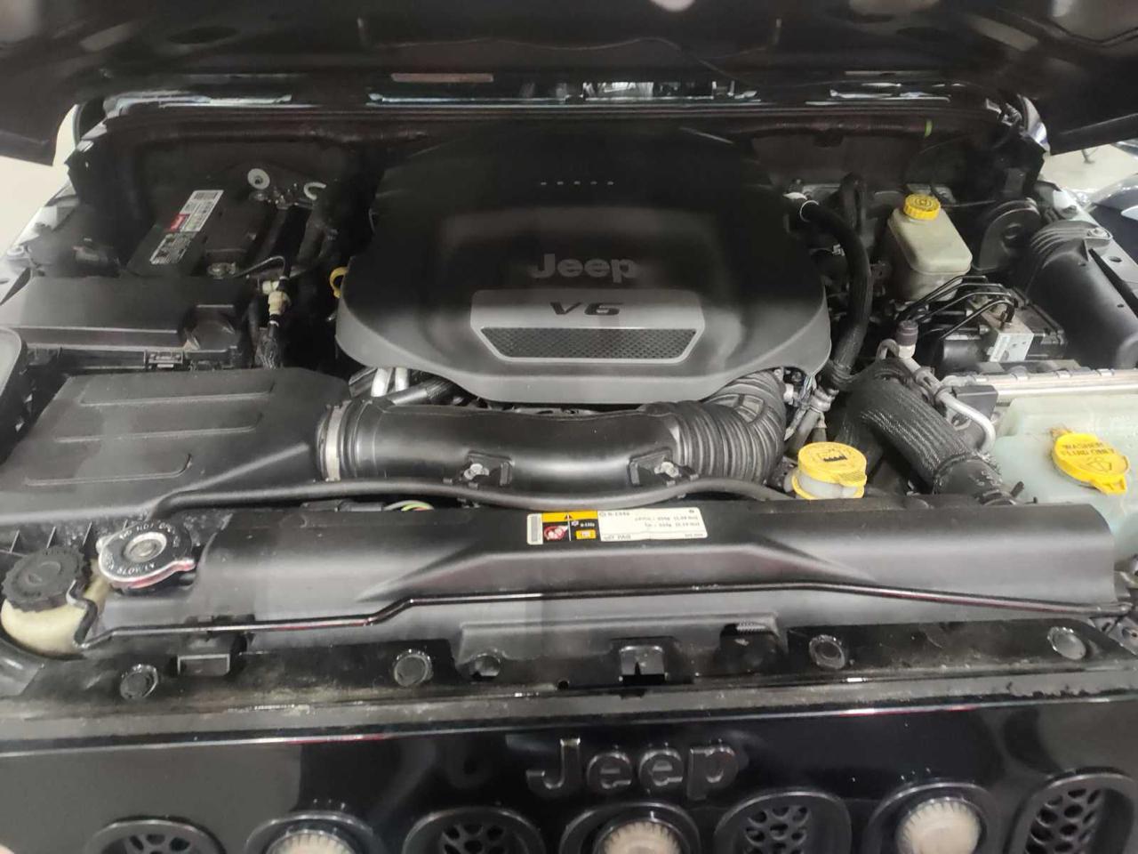 Jeep Wrangler Sport 4WD 2014