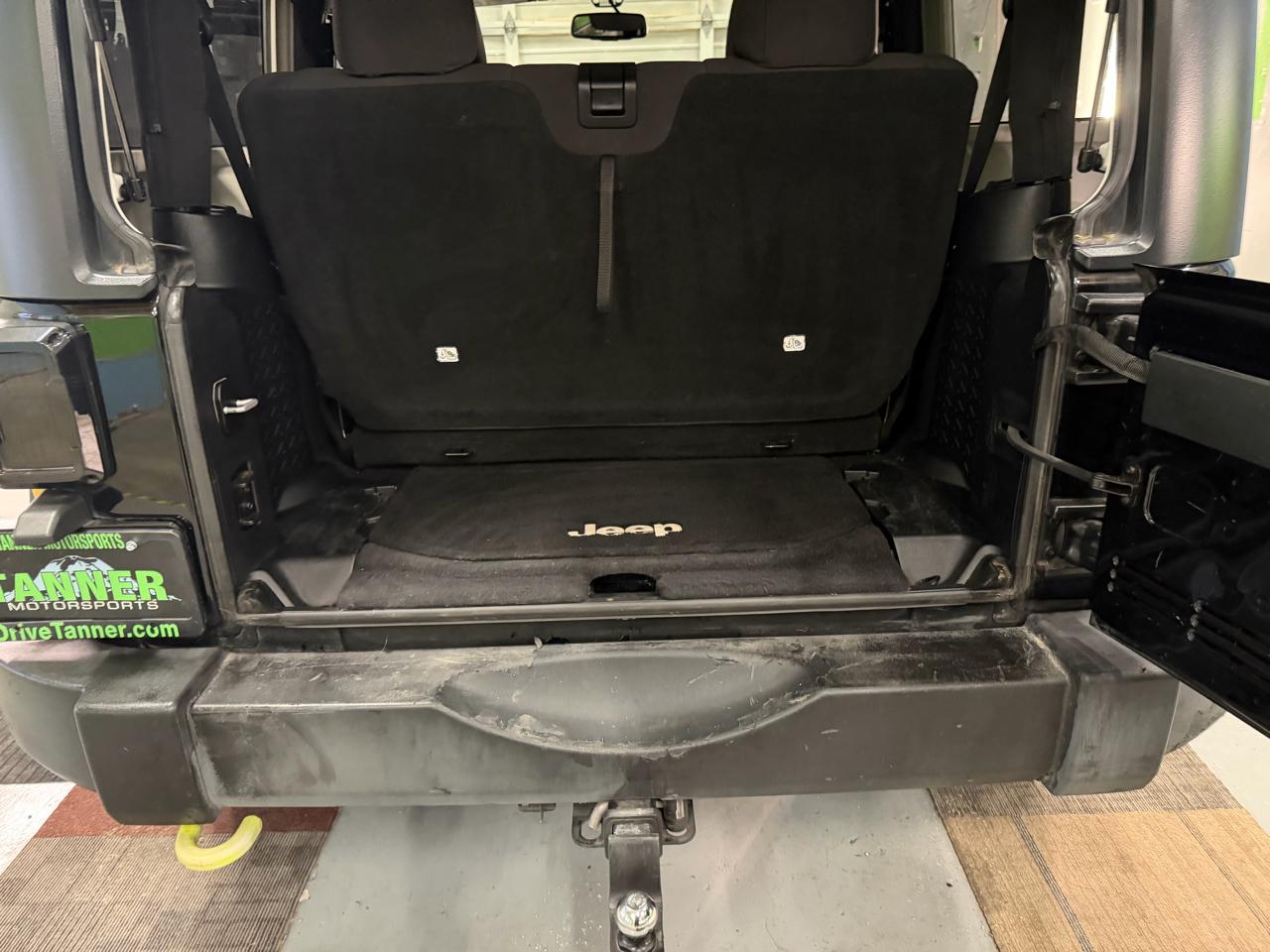 Jeep Wrangler Sport 4WD 2014