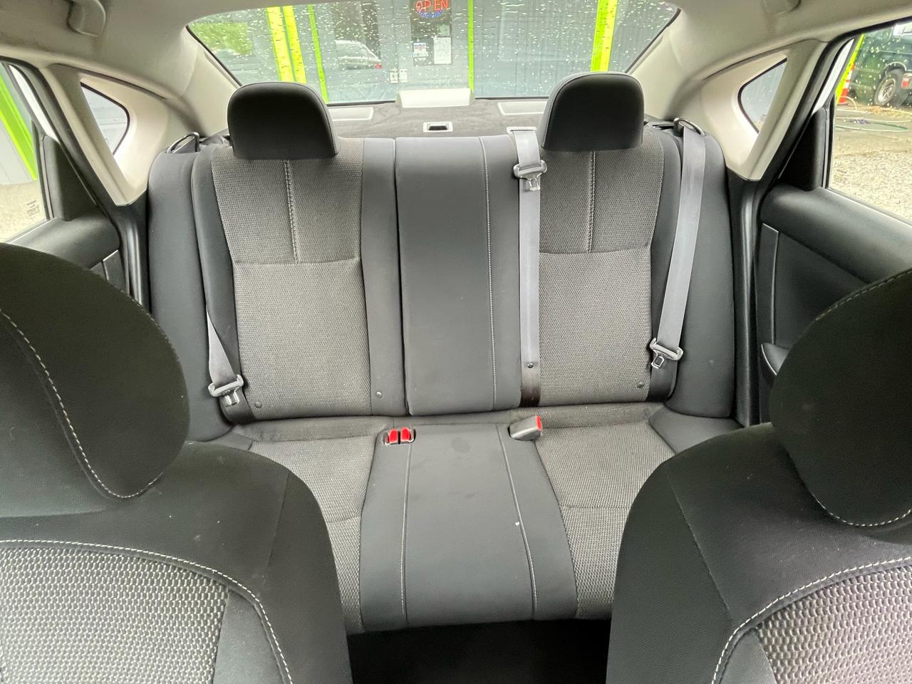 Nissan Sentra S 6MT 2017