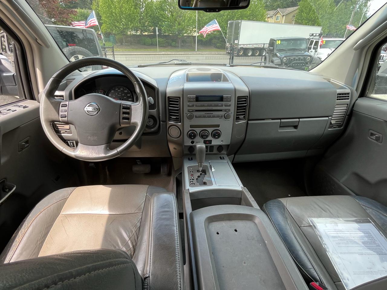 Nissan Titan LE Crew Cab 2WD 2006