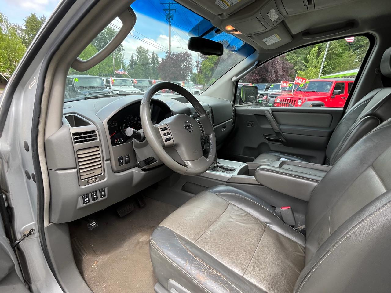 Nissan Titan LE Crew Cab 2WD 2006