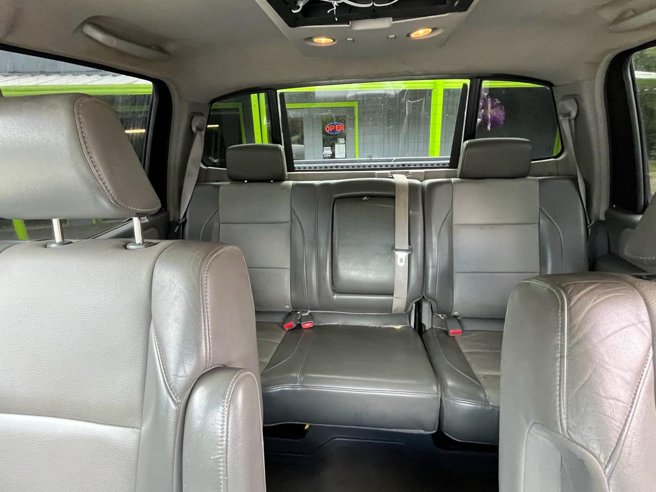 Nissan Titan LE Crew Cab 2WD 2006